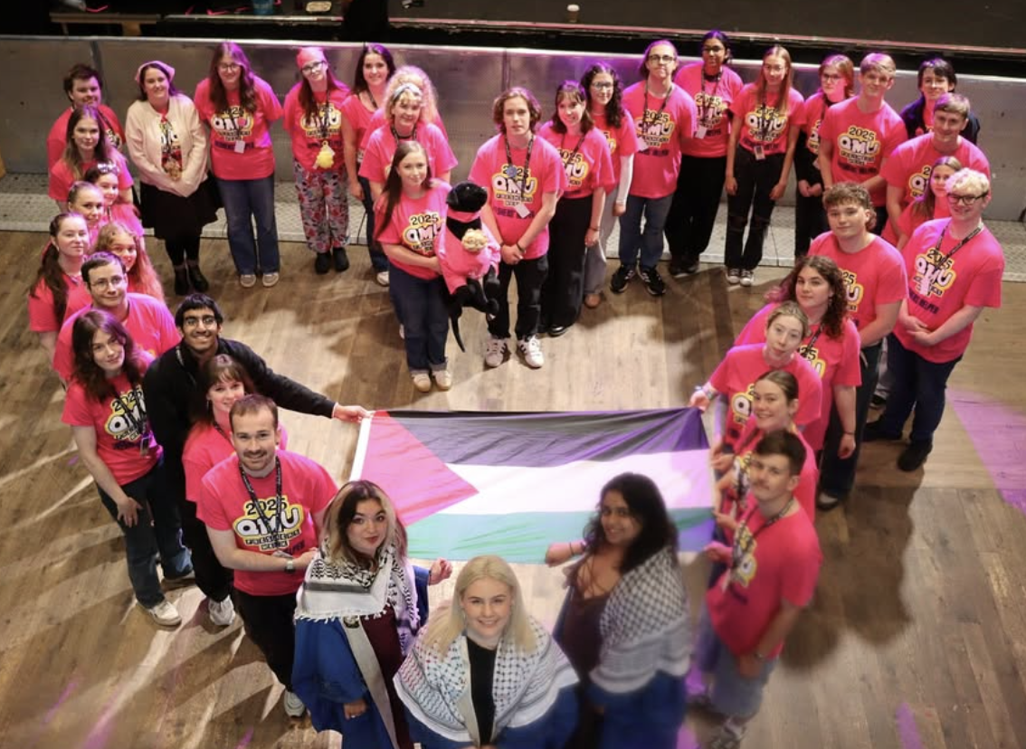 ‘We Will Not Remain Silent’: QMU Disputes University Over Palestinian Flag