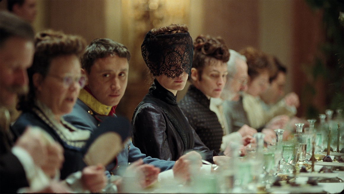 Free Films Fortnightly: MAGNIFICENT AMBERSONS and CORSAGE